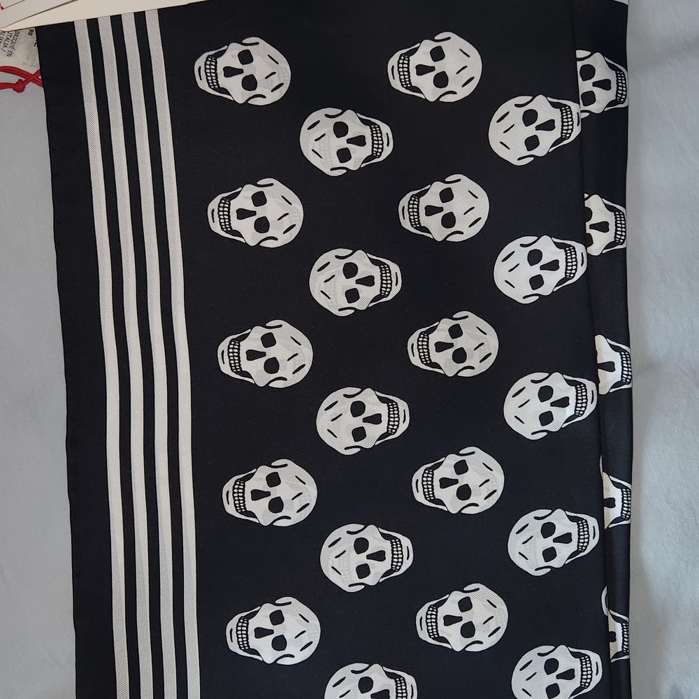 Alexander McQueen Black and White Silk Skull Scarf